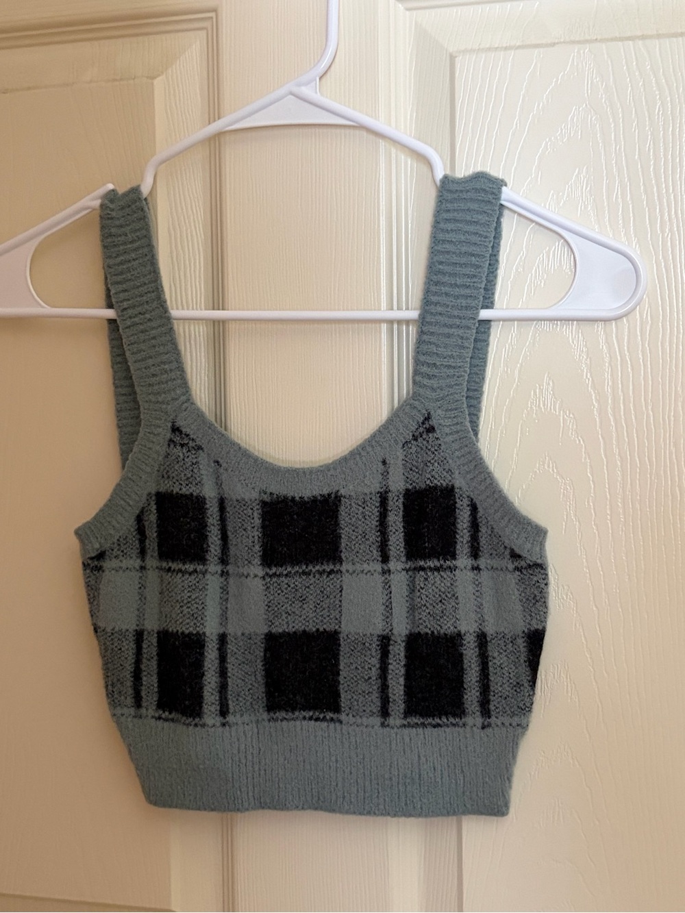 Arizona Jean Company Sage Gray Plaid Knit Crop Tank